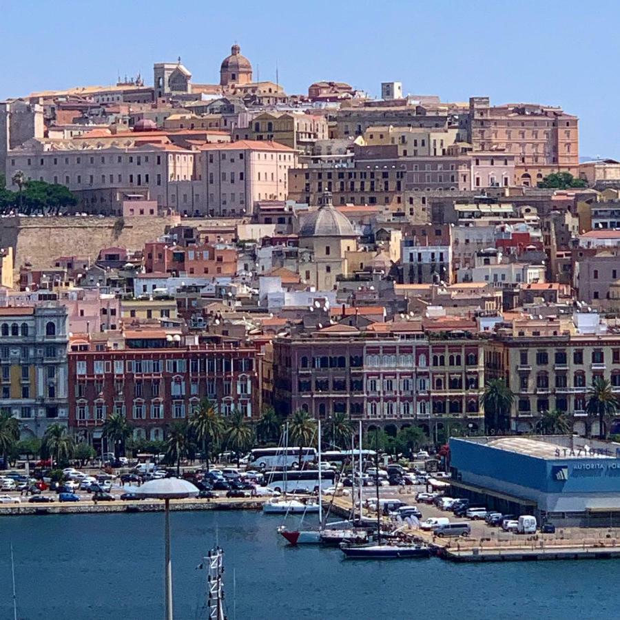 Suite Martini Al Castello Cagliari Exterior foto